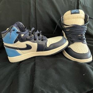 Nike popular tennis shoe